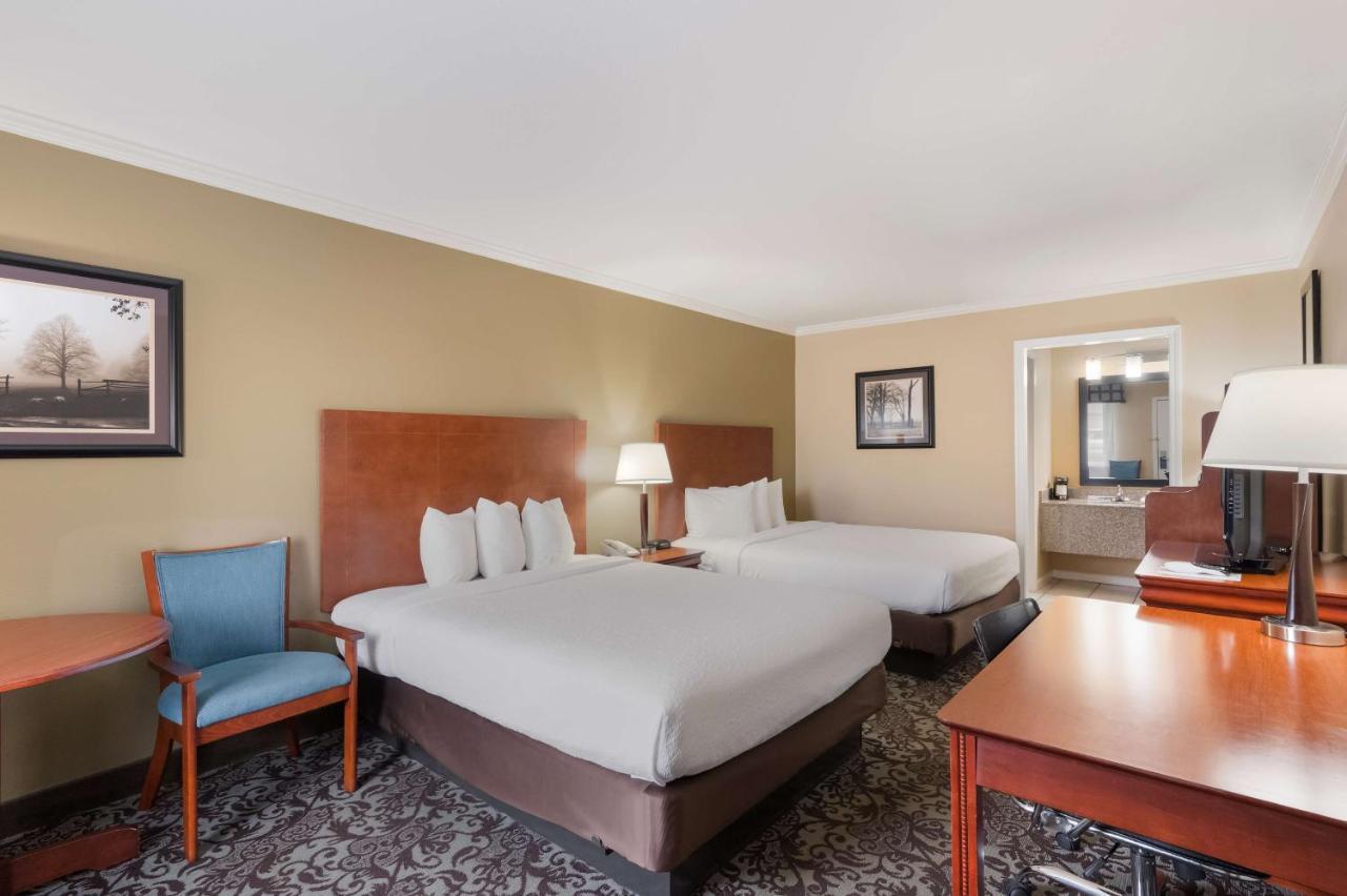 Best Western Конуей Екстериор снимка